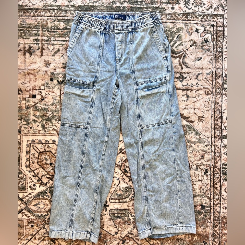 Vintage-Inspired Light Wash Denim Cargo Pants